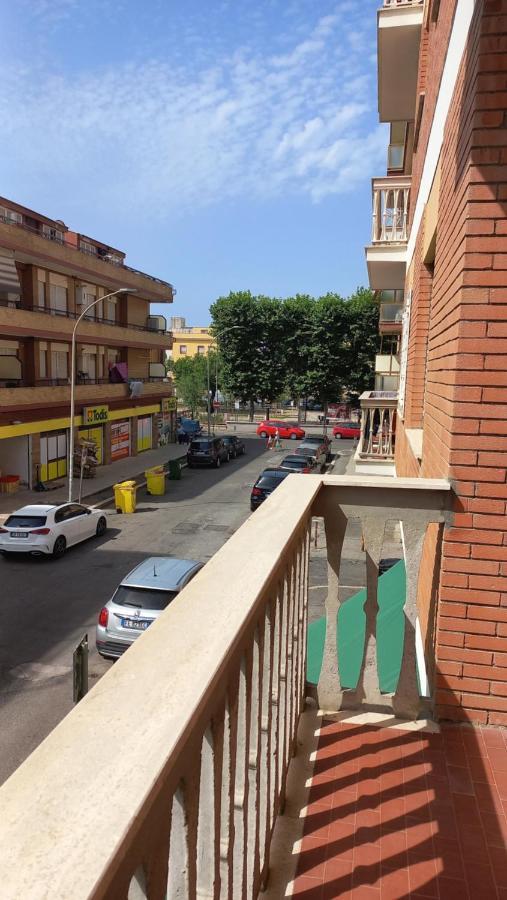 Appartamento Incantevole Al Centro Di Torvaianica Eksteriør bilde